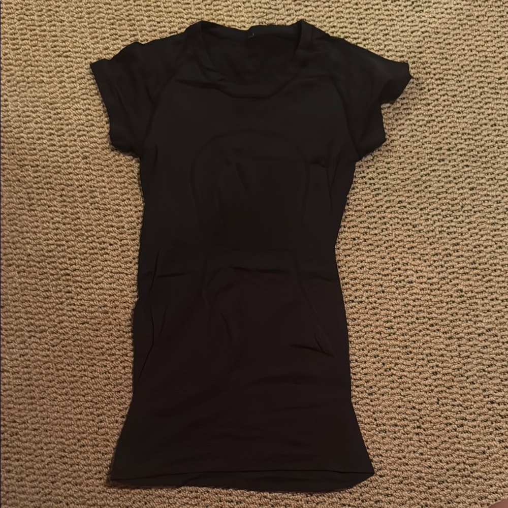 Lululemon Athletica Black Fitted Cap Sleeve T-Shirt